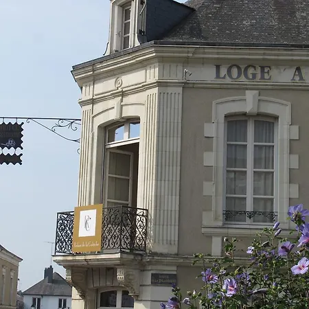 Le Relais De La Calèche Hotel *