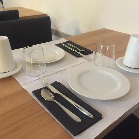 Le Relais De La Caleche Hotel