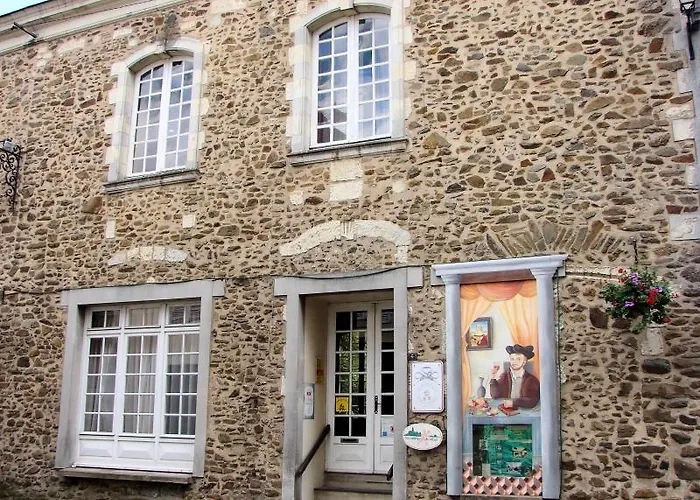 Le Relais De La Caleche *