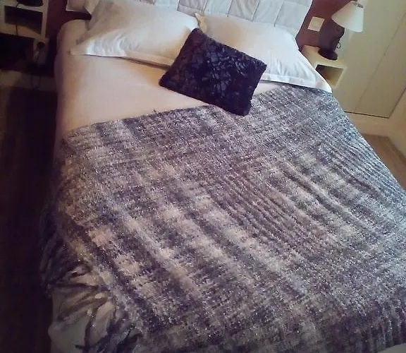 Le Relais De La Caleche فندق