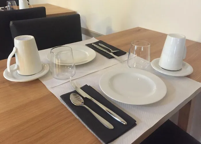 Le Relais De La Caleche فندق